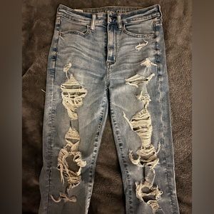american eagle ripped skinny jeans